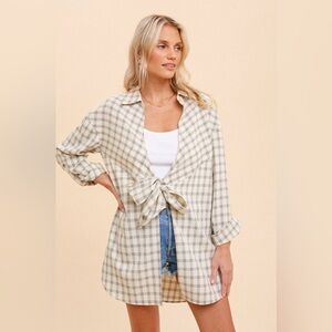 NWT Hem & Thread Cream and Black Plaid Tie-Front Tunic Top